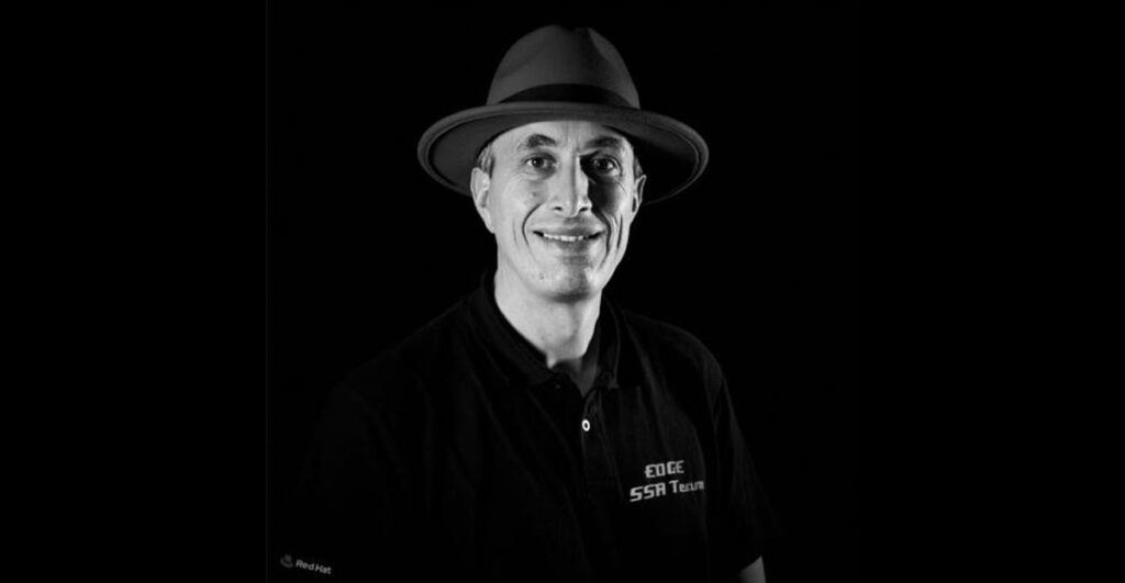 Addressing the complexity of AI and edge operationalization