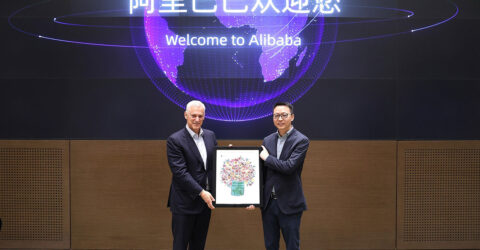Standard Chartered และ Alibaba Group ลงนามความร่วมมือเชิงกลยุทธ์ด้านเทคโนโลยีและการสร้างความเติบโต รวมพลังพัฒนาและใช้เทคโนโลยี AI ที่ล้ำหน้า